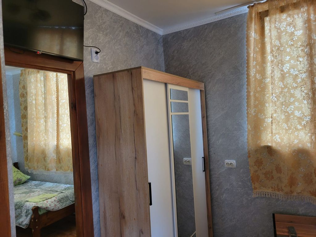 Iron Lion — Четырёхместный номер с кухней