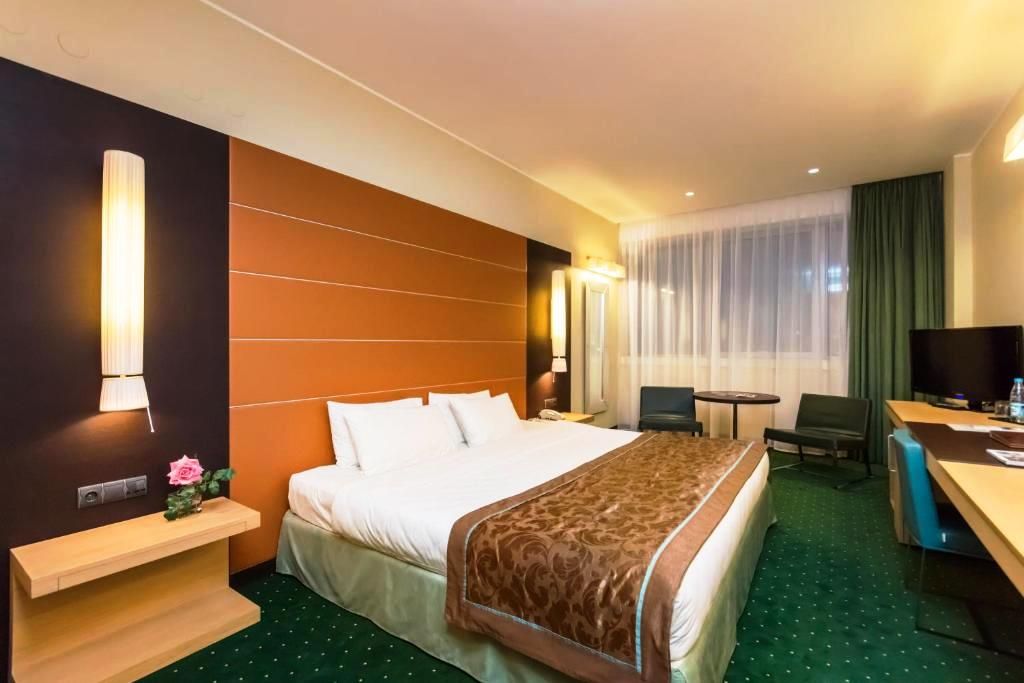 Мираж — Двухместный номер с 1 кроватью deluxe king