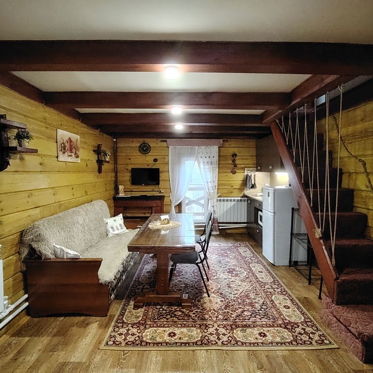 Шале Горная пчела — Семейный номер улучшенный с видом на горы