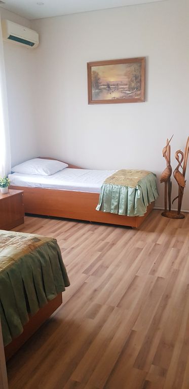 Волга-Дельта — Трёхместный номер люкс с двумя раздельными кроватями