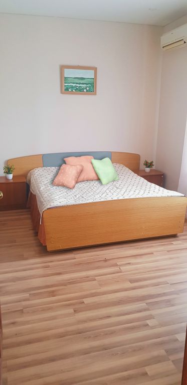 Волга-Дельта — Трёхместный номер Люкс с одной большой кроватью