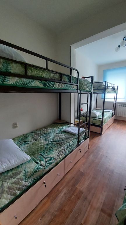 Гостишка — Многоместный смешанный номер эконом (душ/туалет общий)