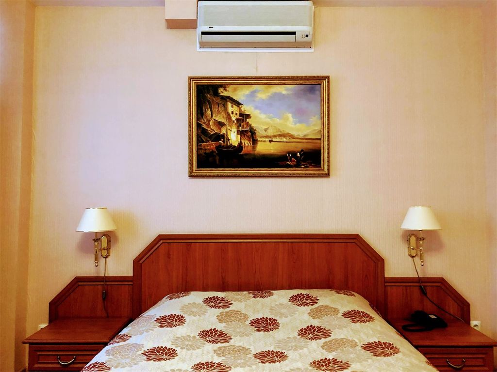 Профит — Двухместный номер с 1 кроватью полулюкс