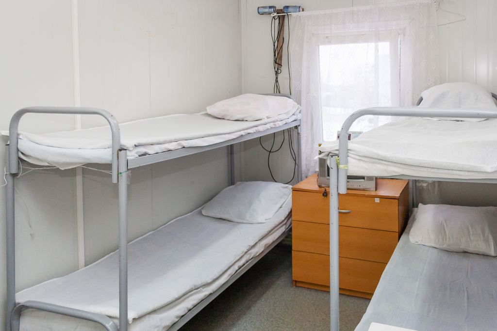 Царицыно на Радиальной — Многоместный женский номер эконом (душ/туалет общий)