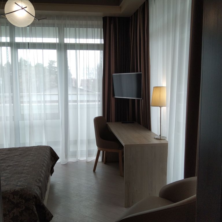 AC — Двухместный номер с 1 кроватью "Комфорт" улучшенный с балконом