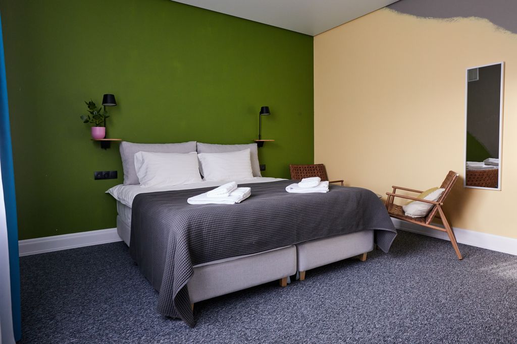 Лесная Ванна — Семейный номер с общей ванной комнатой