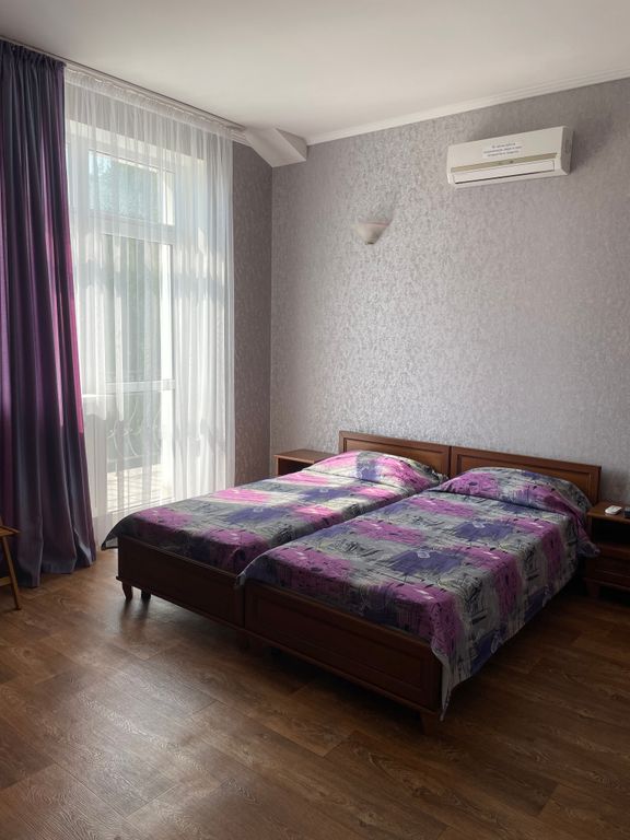 На Ефремова — Двухместный номер с 2 отдельными кроватями стандарт