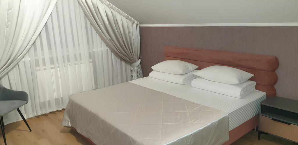 Альпина — Семейный номер трехкомнатный четырехместный