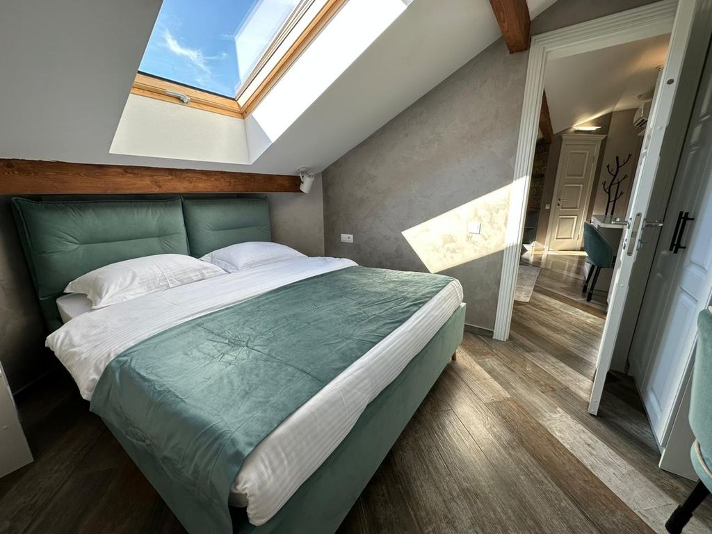 Villa Maria Club — Семейный номер Люкс двухкомнатный с кухней на мансарде