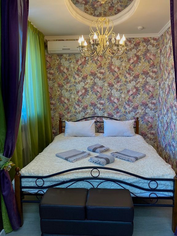 Hostel & Lux Victoria — Апартаменты сиреневый