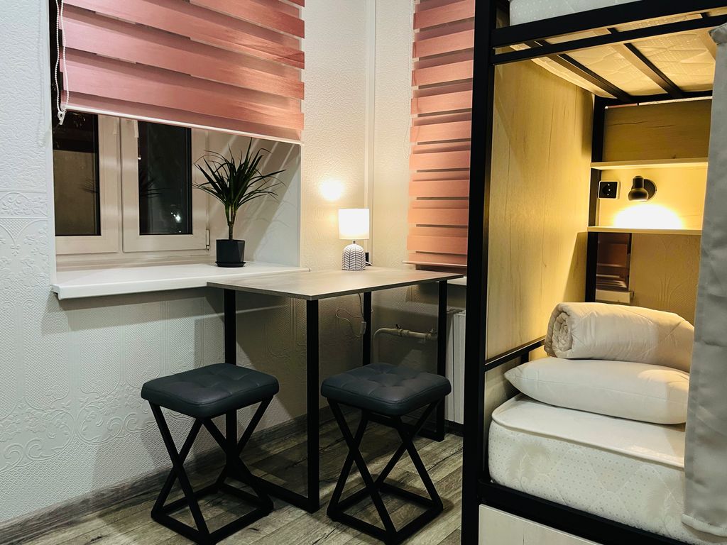 Старт Гончарная — Четырёхместный номер Кровать в 4-ех местном номере