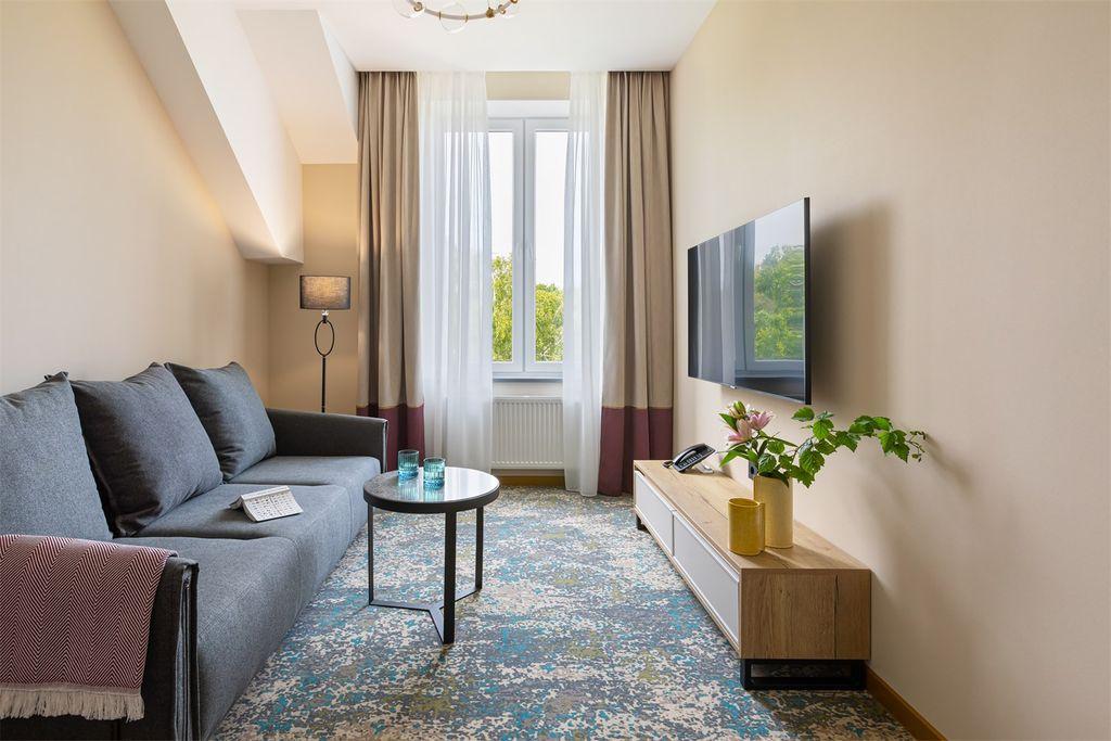 Berry Hotel & Spa — Двухместный номер с 1 кроватью Джуниор Сюит двухкомнатный