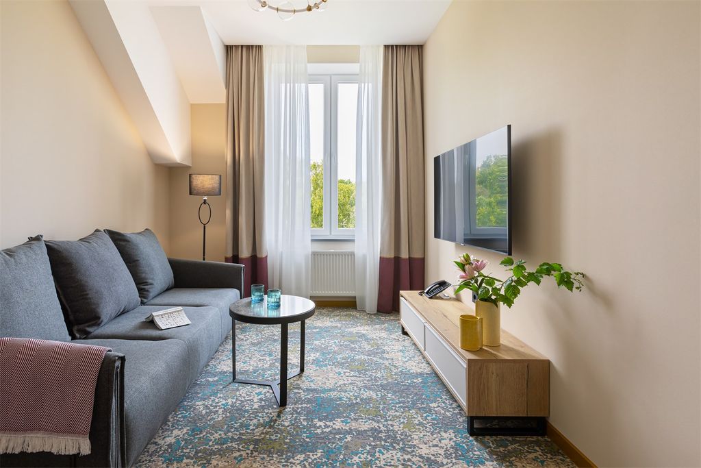 Berry Hotel & Spa — Двухместный номер с 1 кроватью Джуниор Сюит двухкомнатный