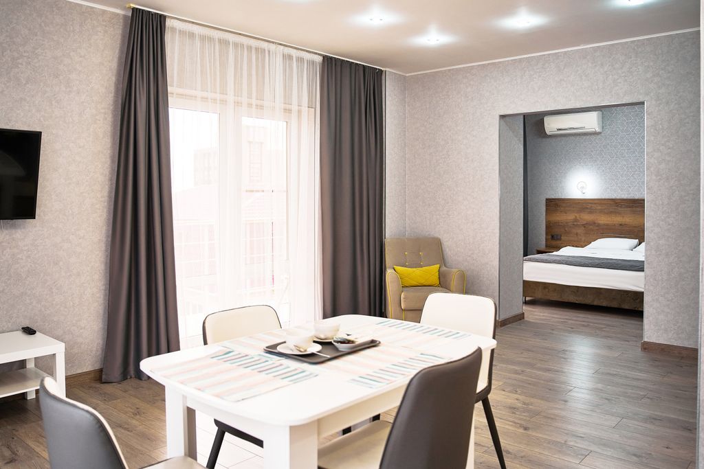 Солнечная Гавань — Апартаменты люкс