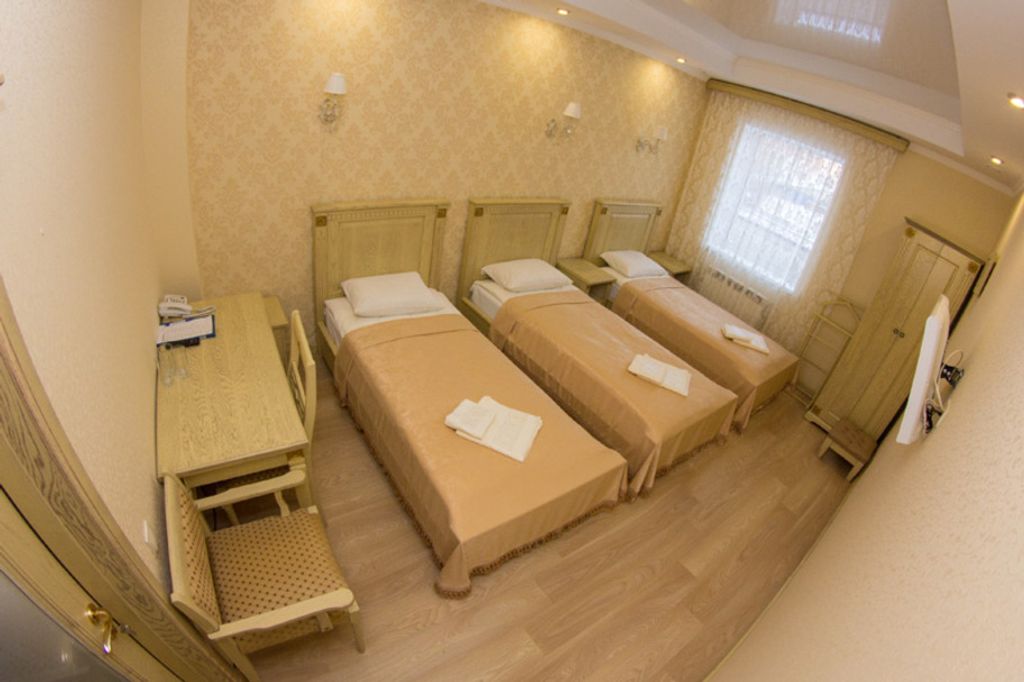 Акрополис — Трёхместный номер Комфорт