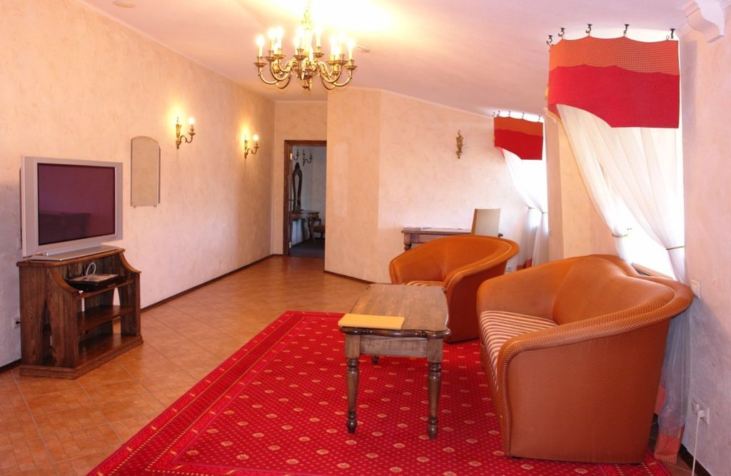 Камелот — Двухместный номер с 1 кроватью люкс 203