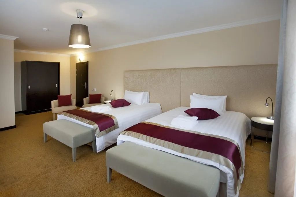 Тишина — Двухместный номер с 2 отдельными кроватями полулюкс