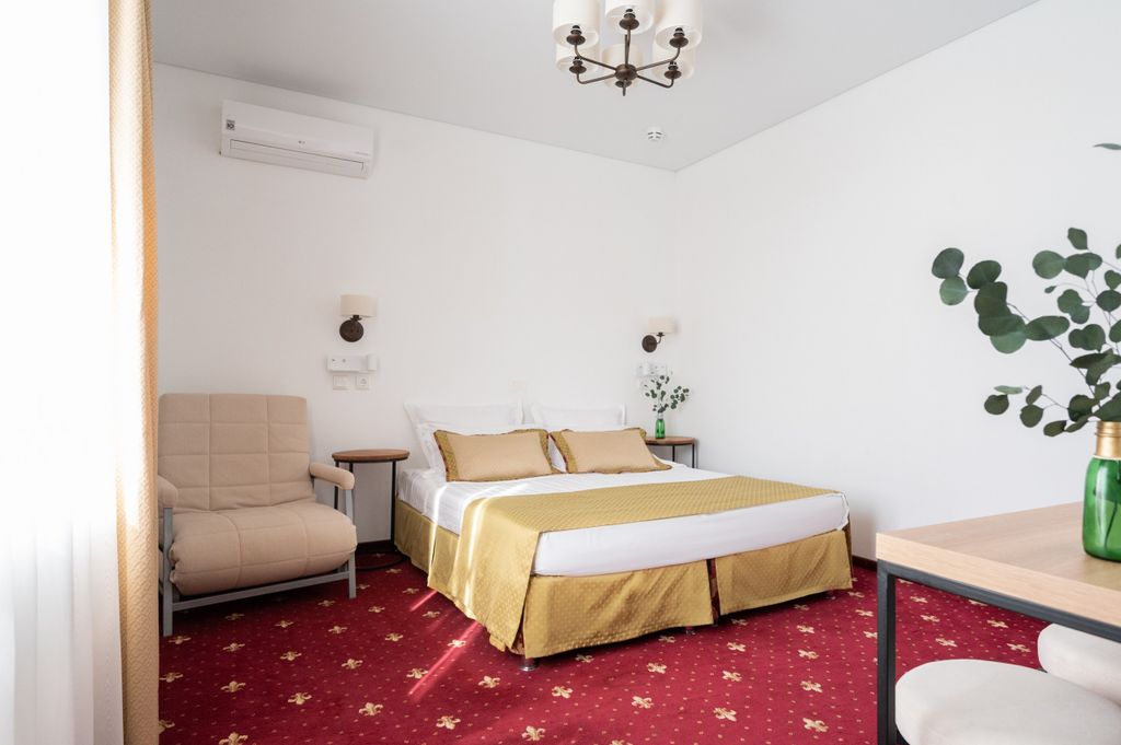 Вилла Дежа Вю — Трёхместный номер комфорт плюс