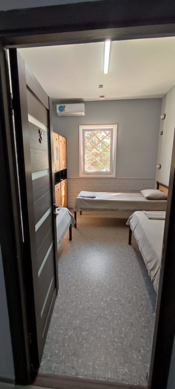 Хостел №1 — Трёхместный номер Койко-место в трехместном женском номере