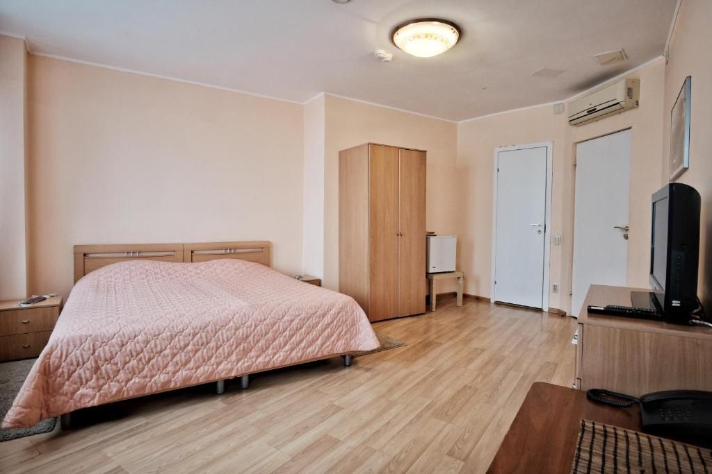 Донжон — Двухместный номер с 2 отдельными кроватями стандарт