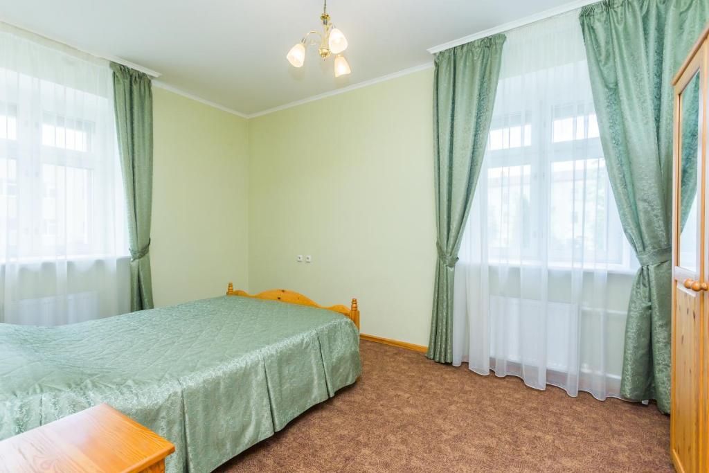 Эдем — Двухместный номер с 1 кроватью стандарт двухкомнатный