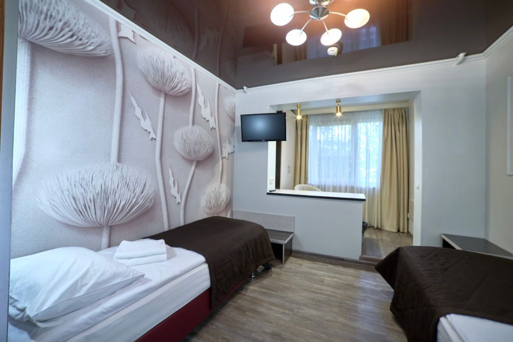 Полярный круг — Двухместный номер с 2 отдельными кроватями №2, сан.узел на блок номеров