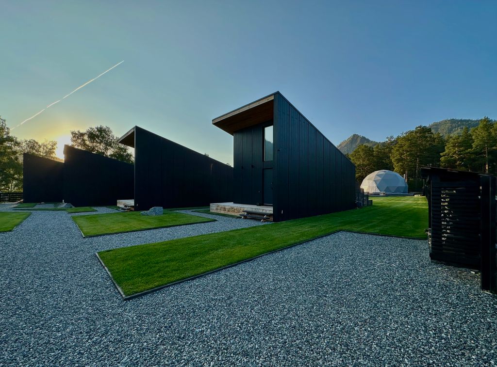 Альпака — Дом с камином и террасой