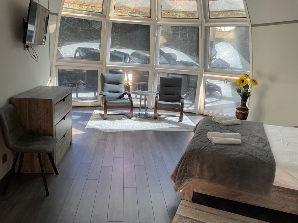 Ушба — Двухместный номер с 1 кроватью купол