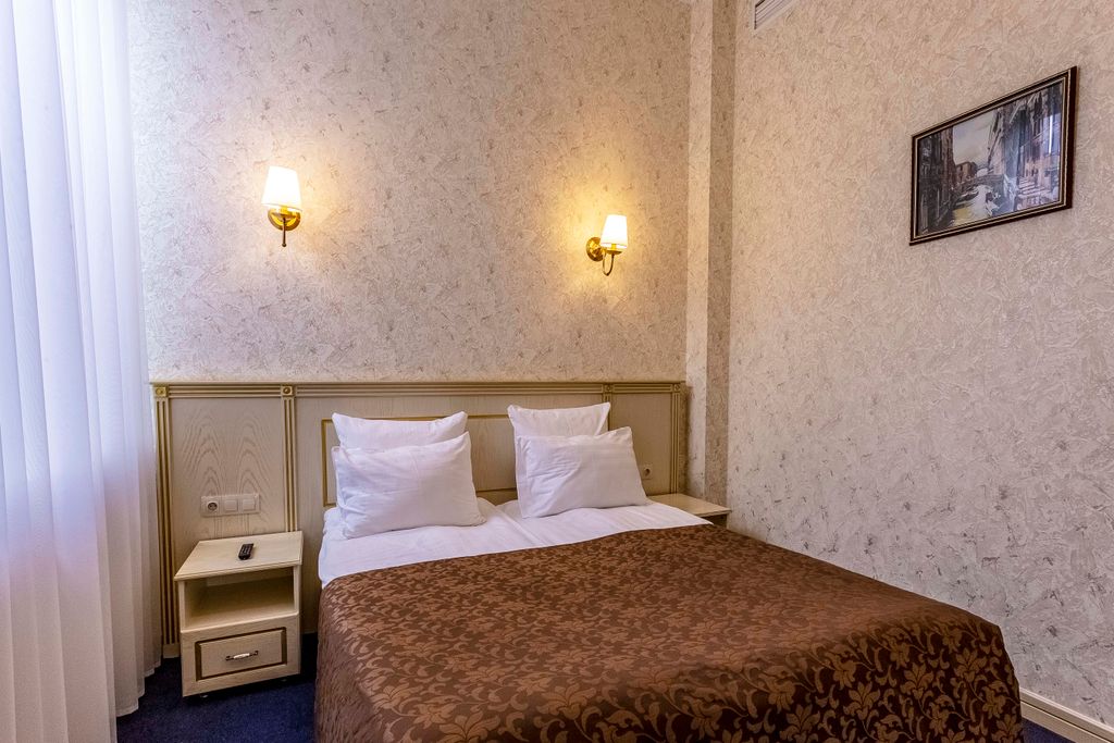 Golden Plaza — Двухместный номер с 1 кроватью комфорт улучшенный