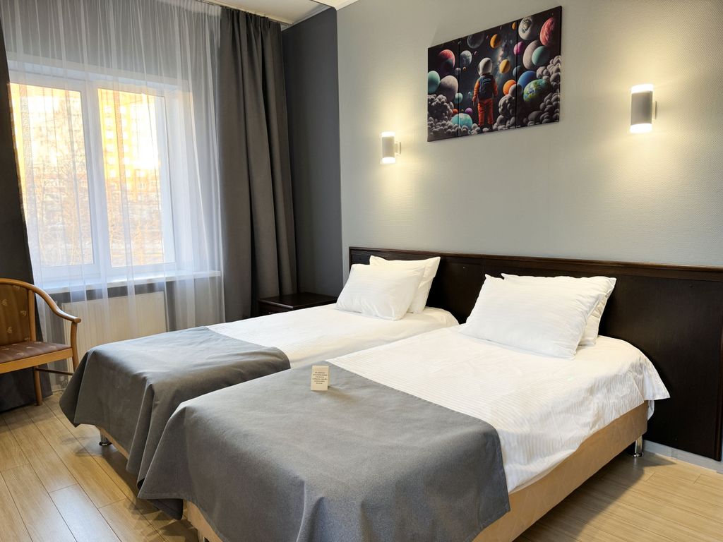 Премьер — Двухместный номер с 2 отдельными кроватями улучшенный