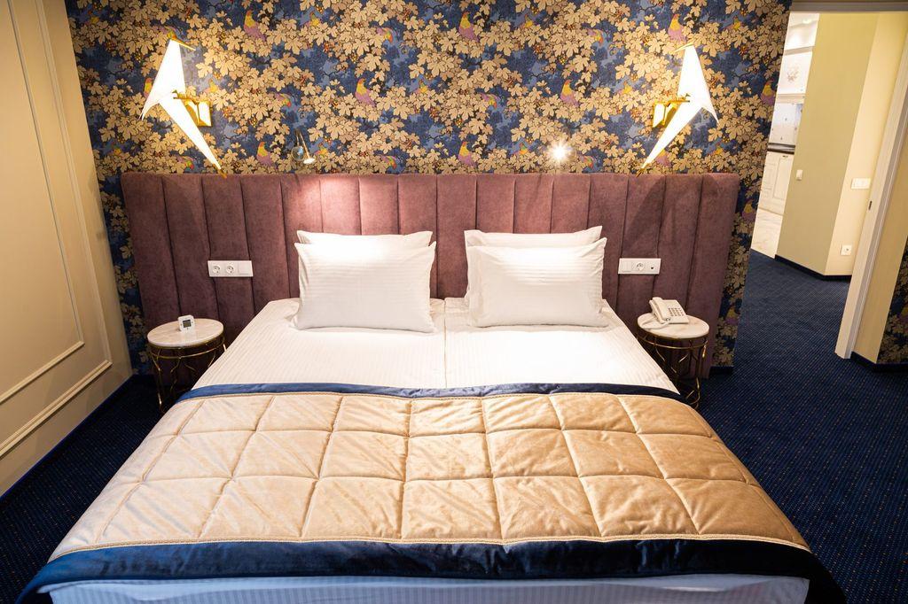 Grand Hotel Perm — Четырёхместный номер представительский люкс