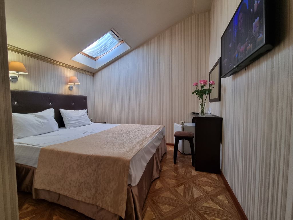 Марианна — Двухместный номер с 1 кроватью мансардный-эконом с бесплатным завтраком