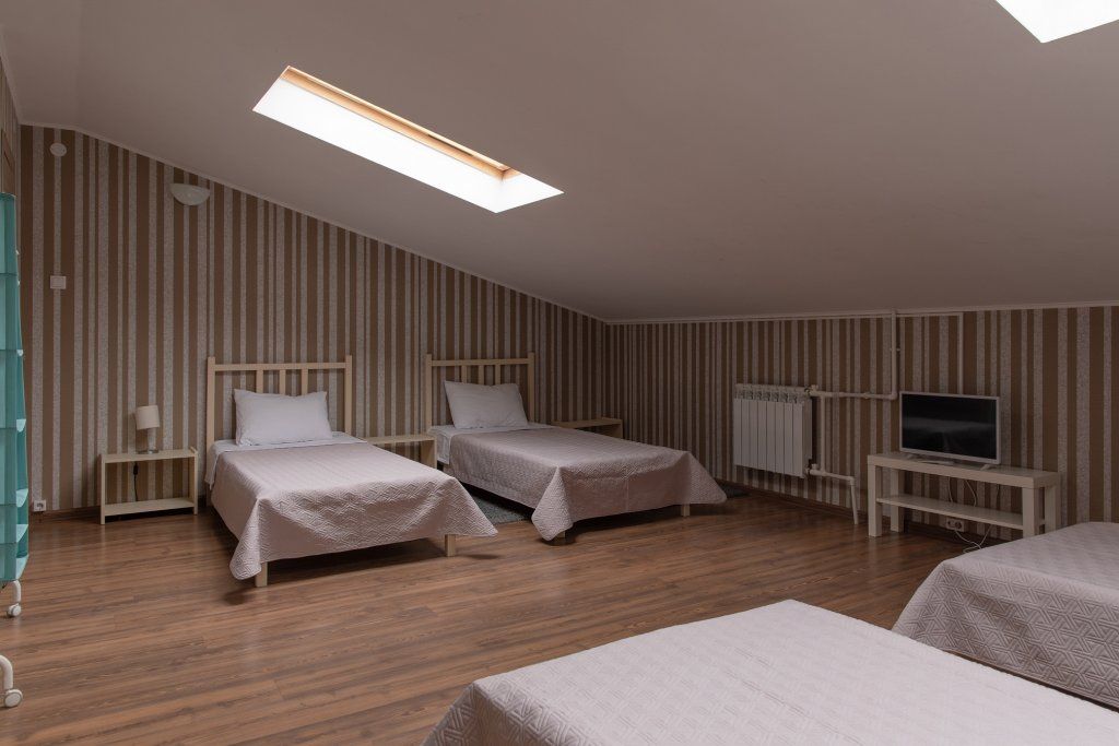 Панфилов — Четырёхместный номер стандарт в мансарде