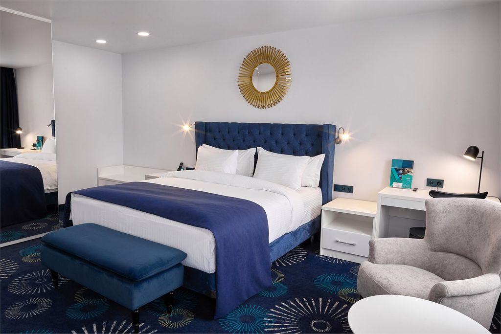 Меридиан — Двухместный номер с 1 кроватью джуниор сюит с сауной