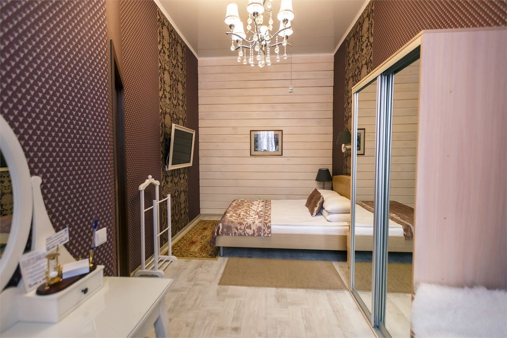 Абажуръ — Четырёхместный номер люкс