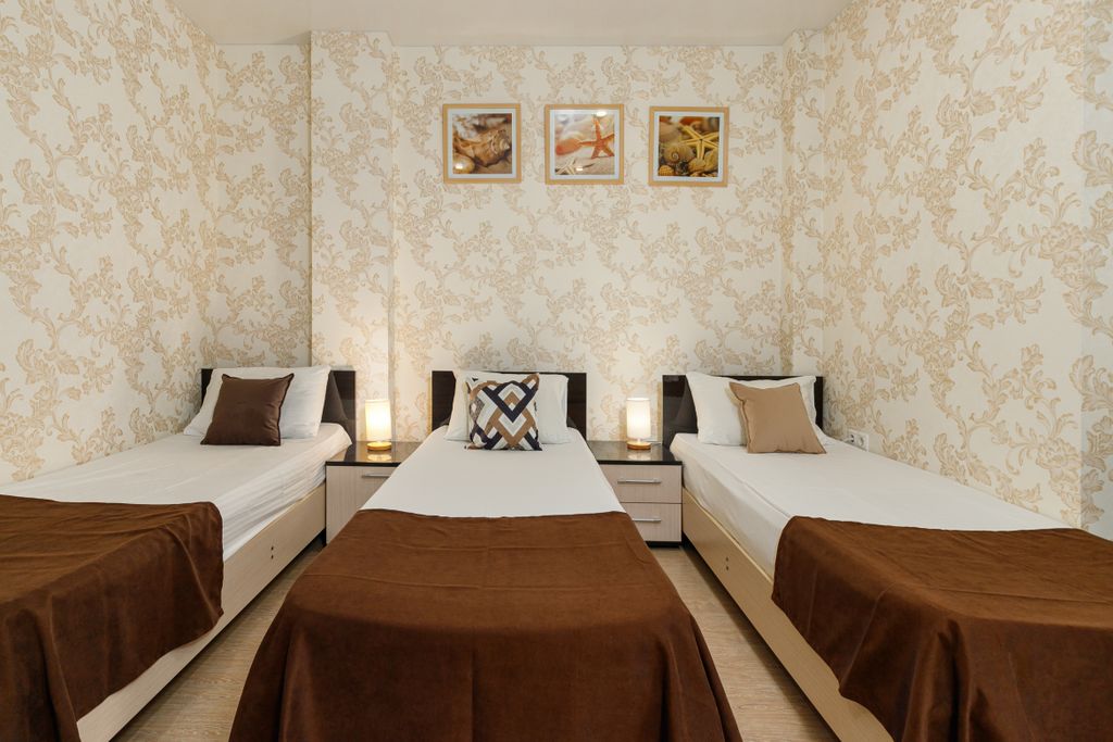 Инесса — Четырёхместный номер