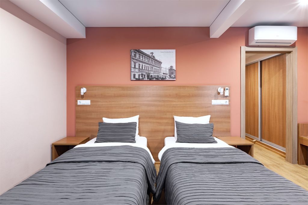 Фурор — Двухместный номер с 2 отдельными кроватями стандарт