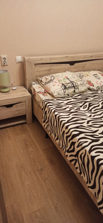 На Урицкого — Семейный номер двухкомнатный четырёхместный