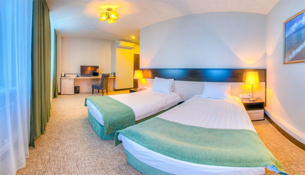 Reston Hotel & Spa — Семейный номер Стандарт