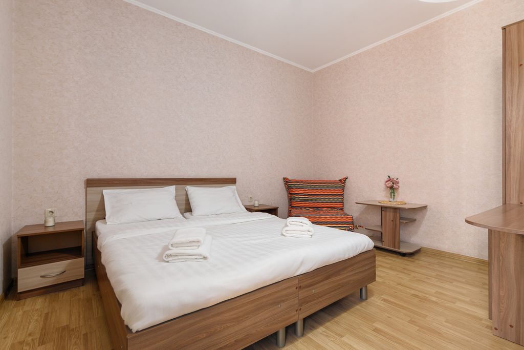 Ева — Трёхместный номер стандарт с балконом с видом в сад для 3 гостей