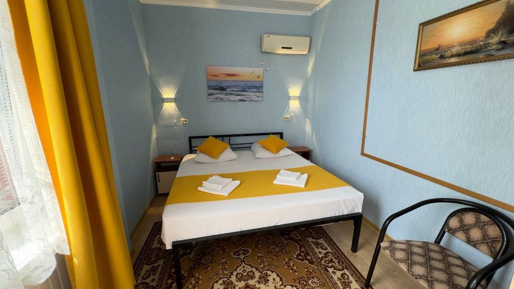 На Николаевской 25 — Семейный номер 2-х комнатный, 5-ти местный