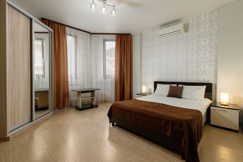 Инесса — Семейный номер с балконом до 5 гостей