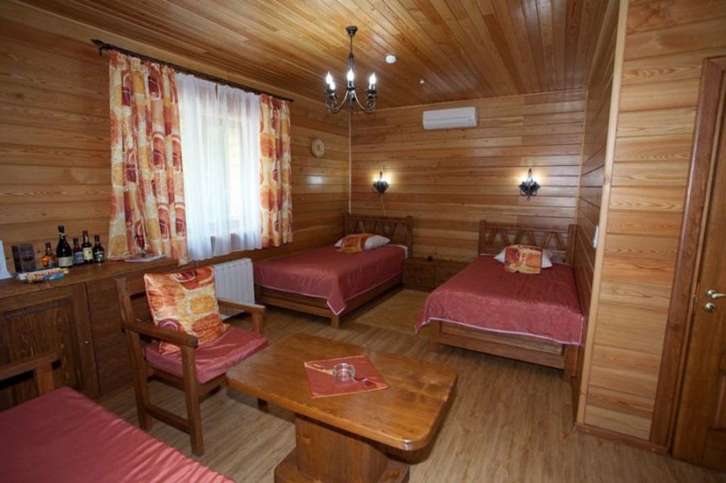 Дача — Двухместный номер с 1 кроватью № 7 Полу-люкс дубовый