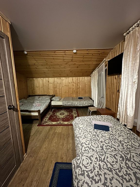 Тебриз — Четырёхместный номер стандарт