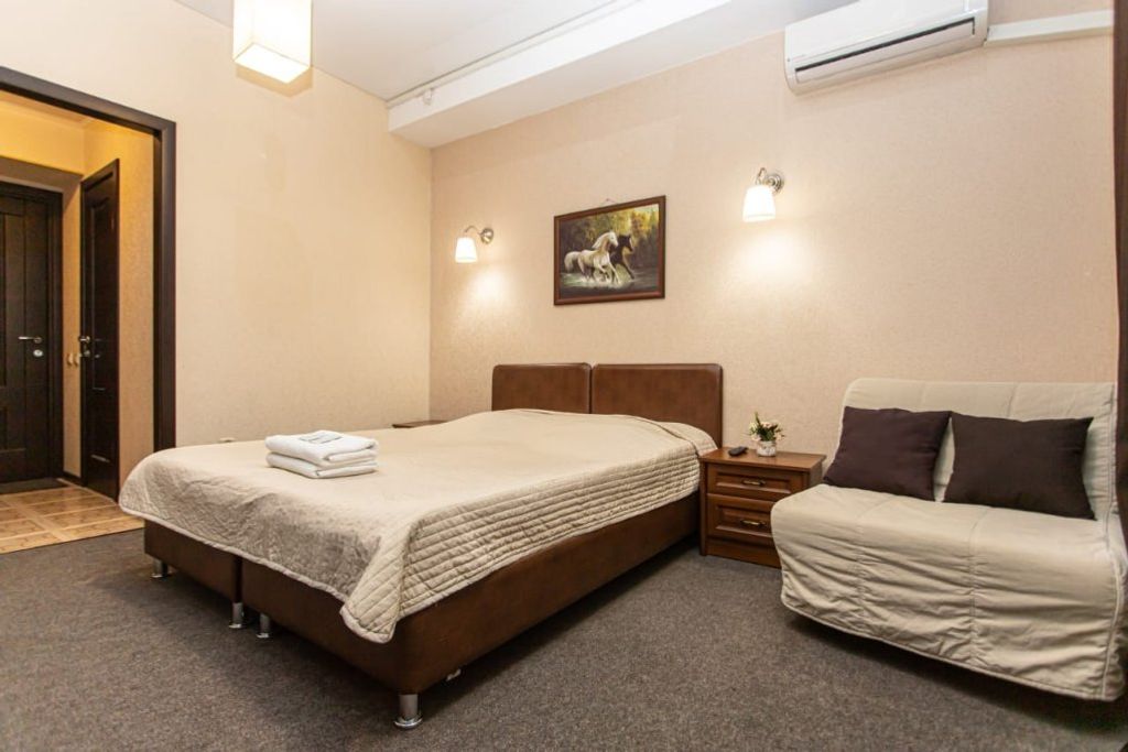 Причал — Трёхместный номер улучшенный