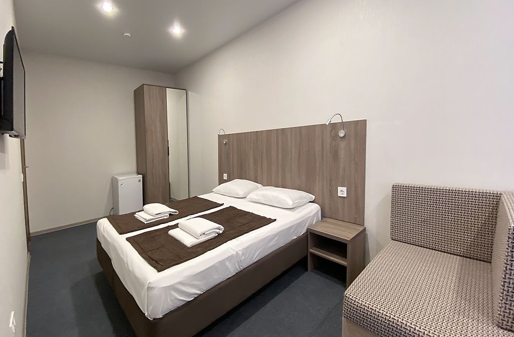 Компас — Трёхместный номер стандарт без балкона