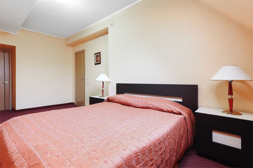 Меридиан — Двухместный номер с 1 кроватью сьют трехкомнатный