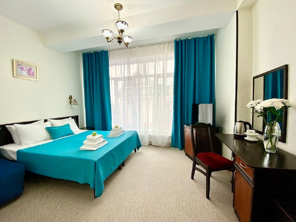 Отель SL Кавказ 3* — Трёхместный номер стандарт плюс