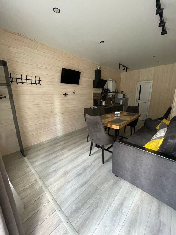 Потап — Апартаменты на 6 человек (1 этаж)