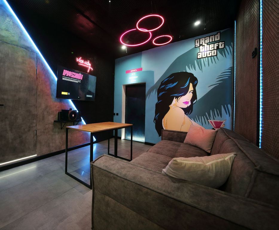 H16 — Апартаменты с дизайнерским ремонтом и с караоке